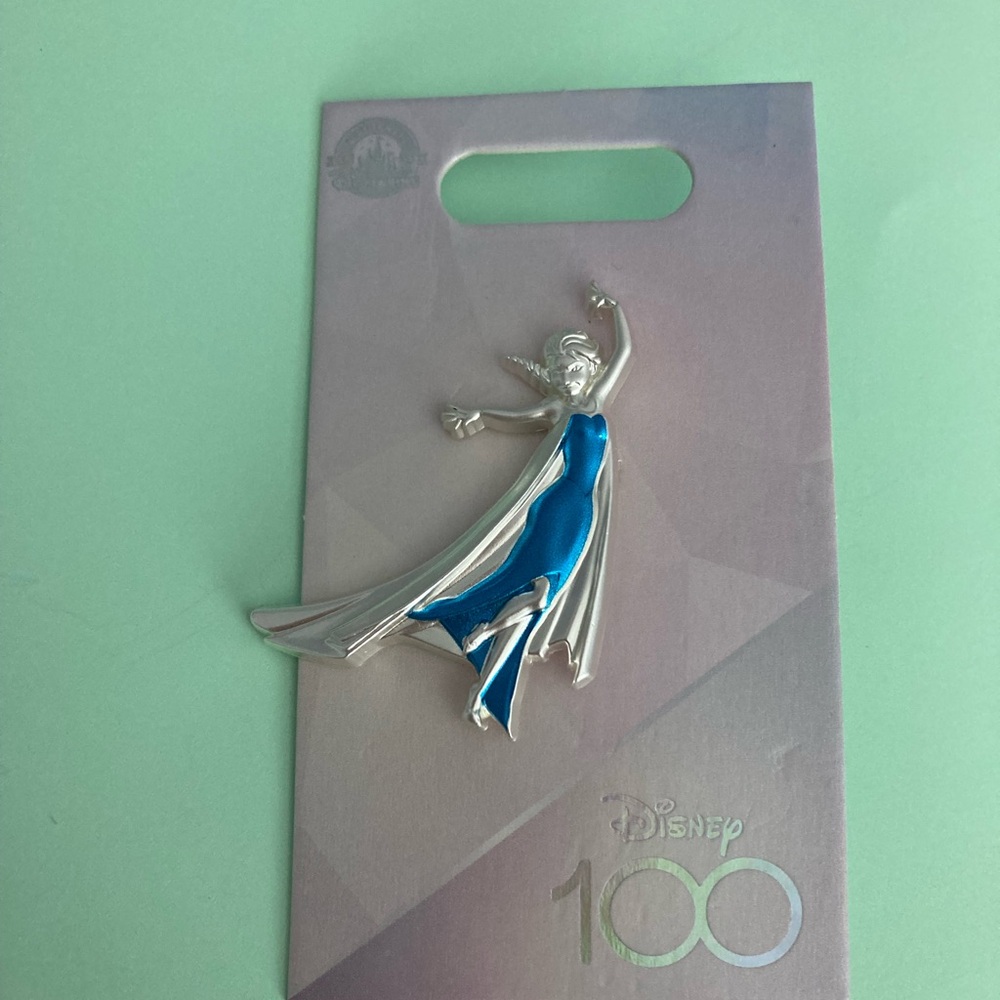 Disneys Frozen Elsa Pin